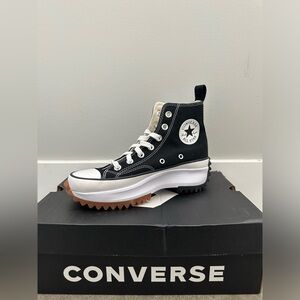 Converse Run Star Hike
